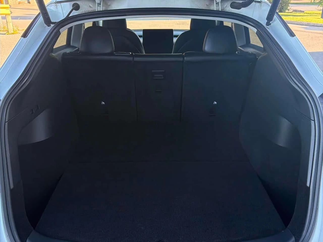 Tesla Model Y Long Range / CARFAX / ЦЕНА ДО БЪЛГАРИЯ, снимка 13 - Автомобили и джипове - 56458607