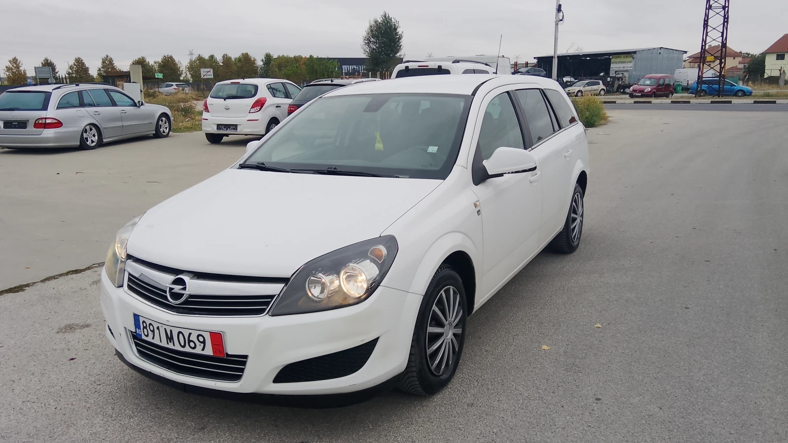 Opel Astra 1.6 бензин UNIKAT, снимка 2 - Автомобили и джипове - 56628228