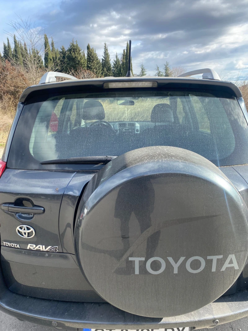 Toyota Rav4 2.2 D4D, снимка 5 - Автомобили и джипове - 44789378