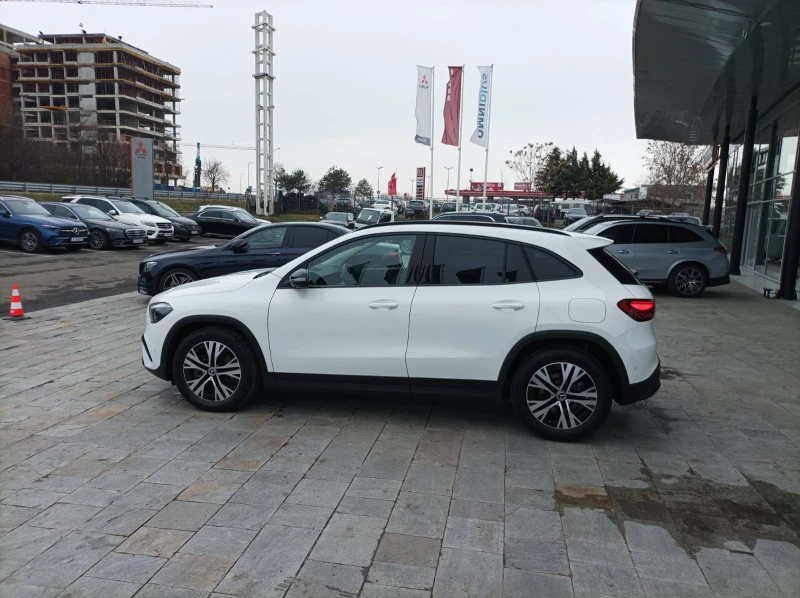 Mercedes-Benz GLA 220 4MATIC, снимка 5 - Автомобили и джипове - 48295745