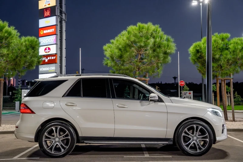 Mercedes-Benz ML 350 4Matic/AMG LINE, снимка 6 - Автомобили и джипове - 52225698