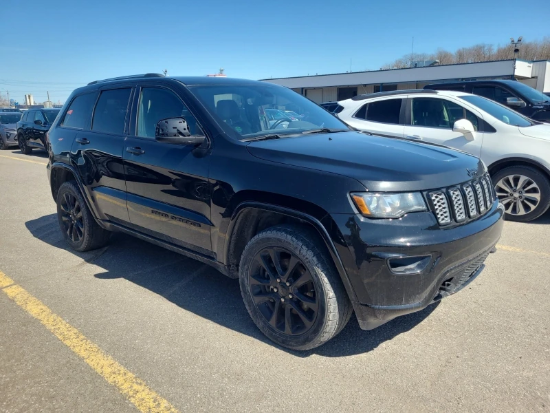 Jeep Grand cherokee ALTITUDE * * CARFAX * * АВТО КРЕДИТ * * , снимка 2 - Автомобили и джипове - 52916253