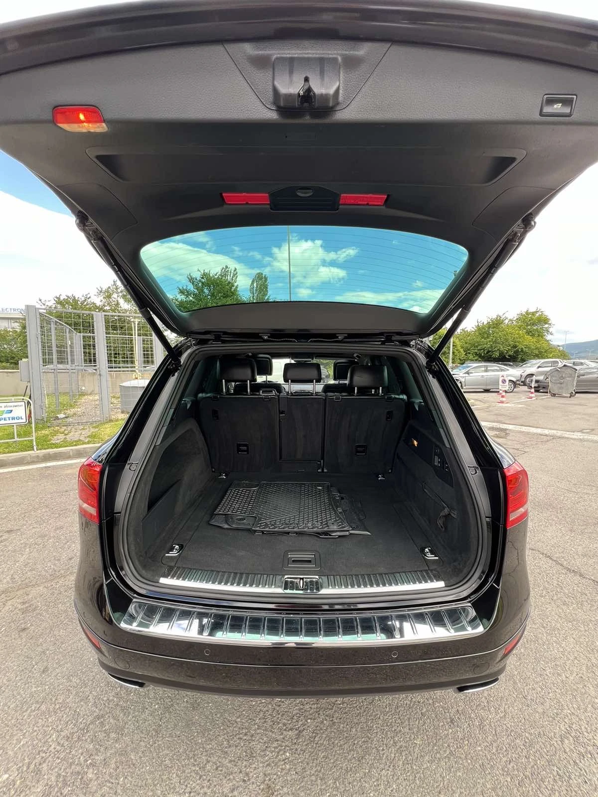 VW Touareg 4, 2 TDI-V8 340k.c EXCLUSIVE - изображение 9