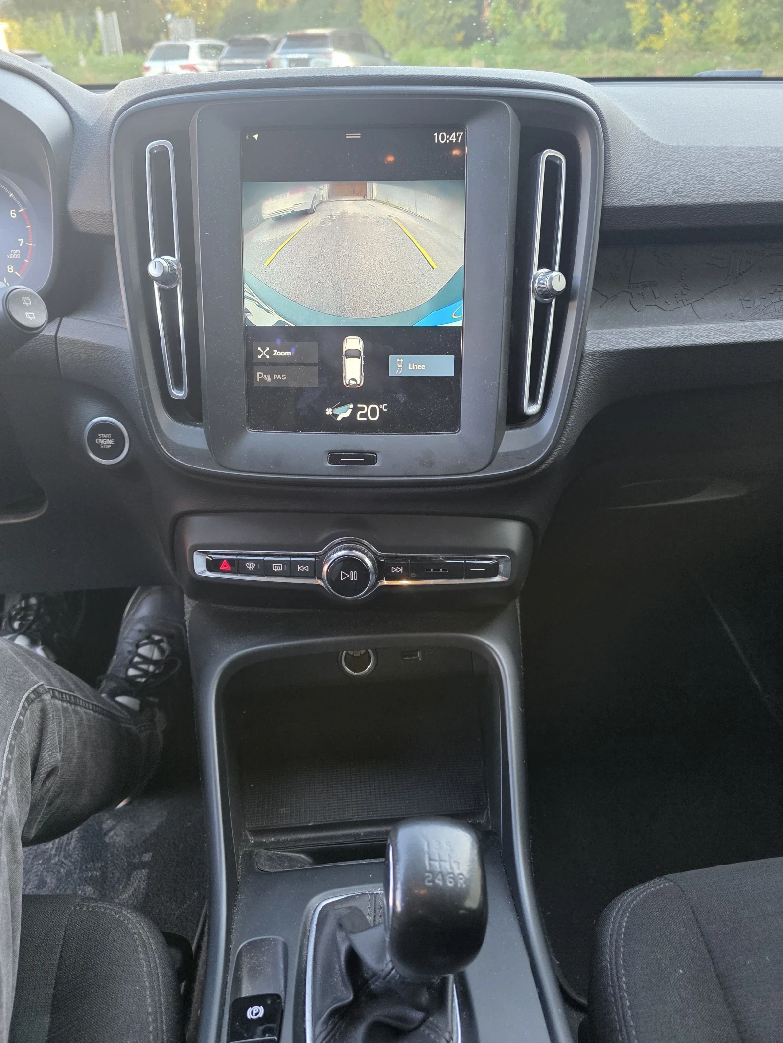 Volvo XC40 1.5T3  - изображение 10