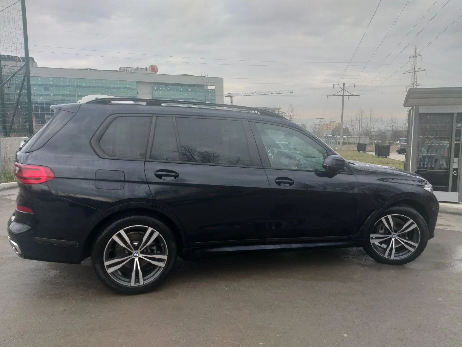 BMW X7 * 40i-XDrive* M-SPORT* SHADOW LINE* INDIVIDUAL* , снимка 7 - Автомобили и джипове - 53788596