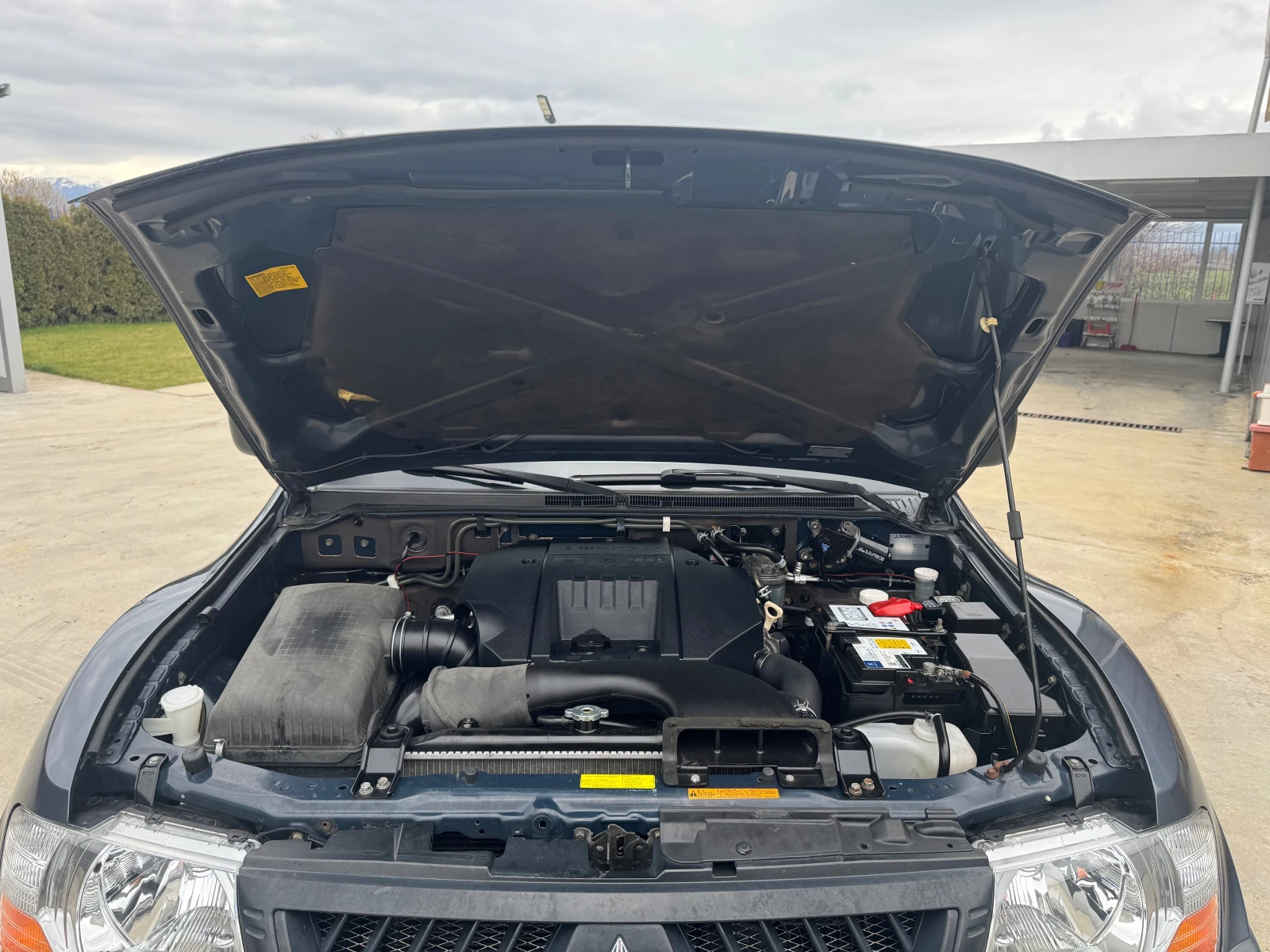 Mitsubishi Pajero, снимка 2 - Автомобили и джипове - 53952584