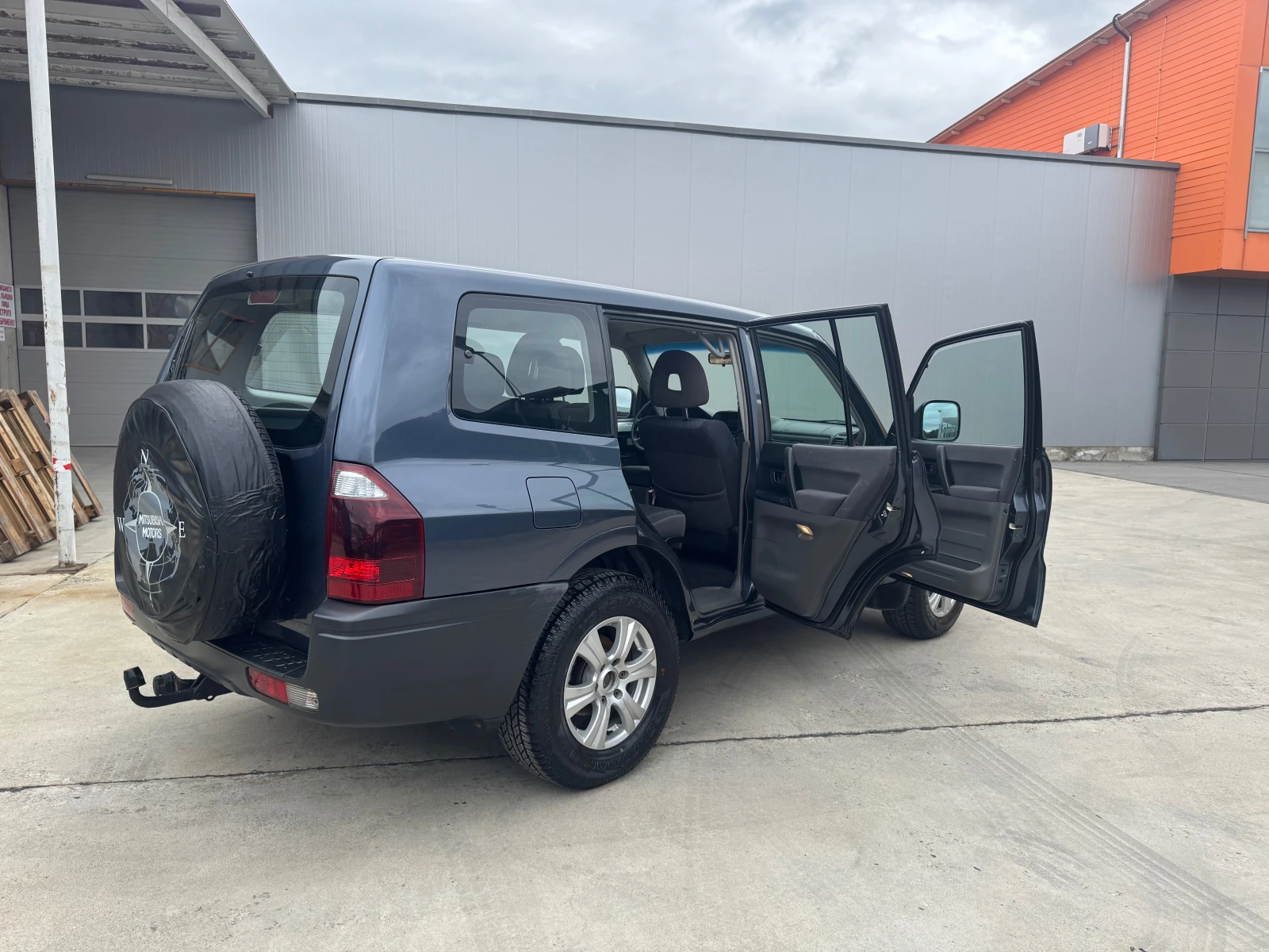 Mitsubishi Pajero, снимка 6 - Автомобили и джипове - 53952584