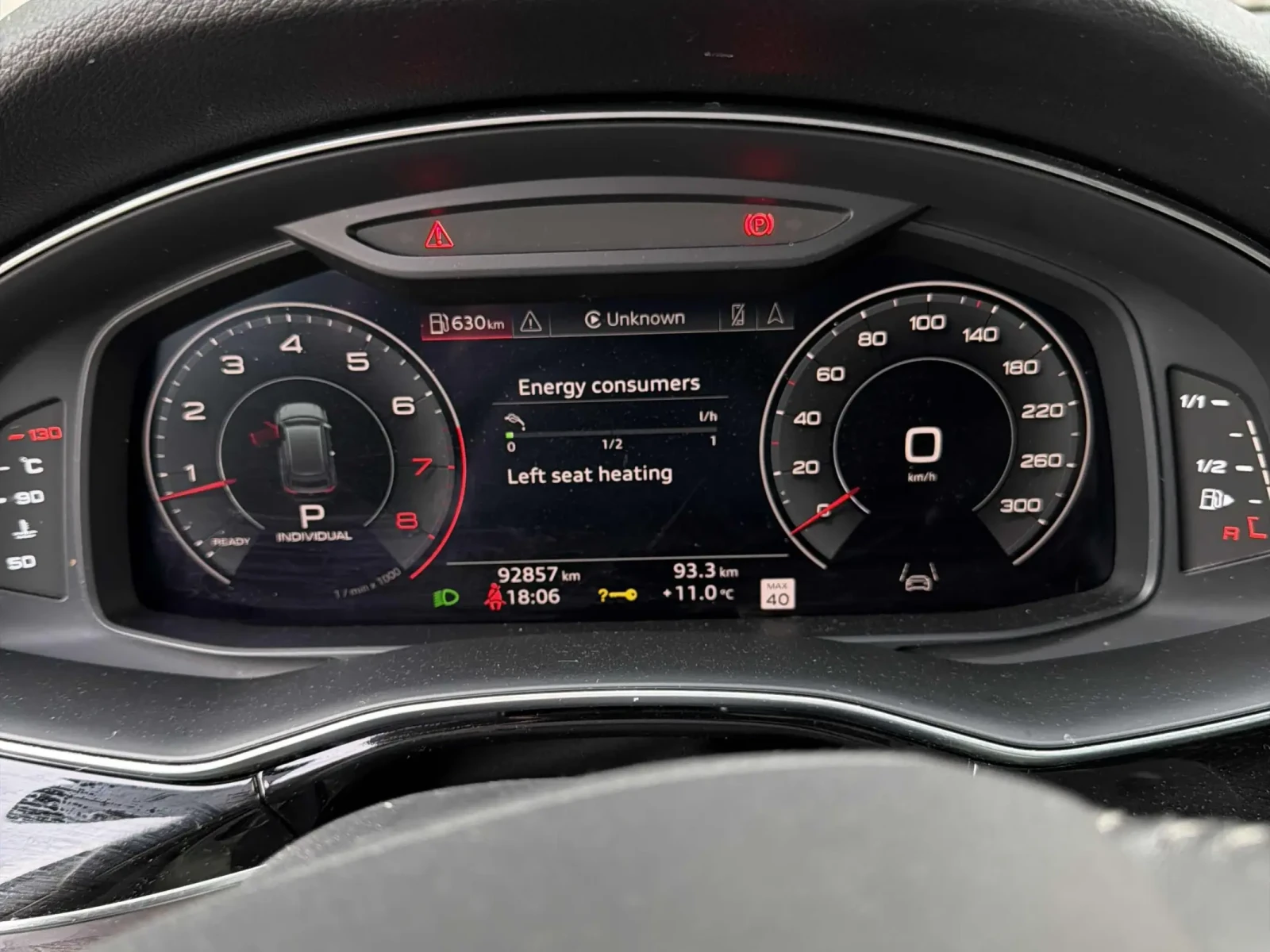 Audi Q8 55TFSI* MATRIX* 360КАМЕРА* ДИСТРОНИК* КЕЙЛЕС* , снимка 9 - Автомобили и джипове - 54033019