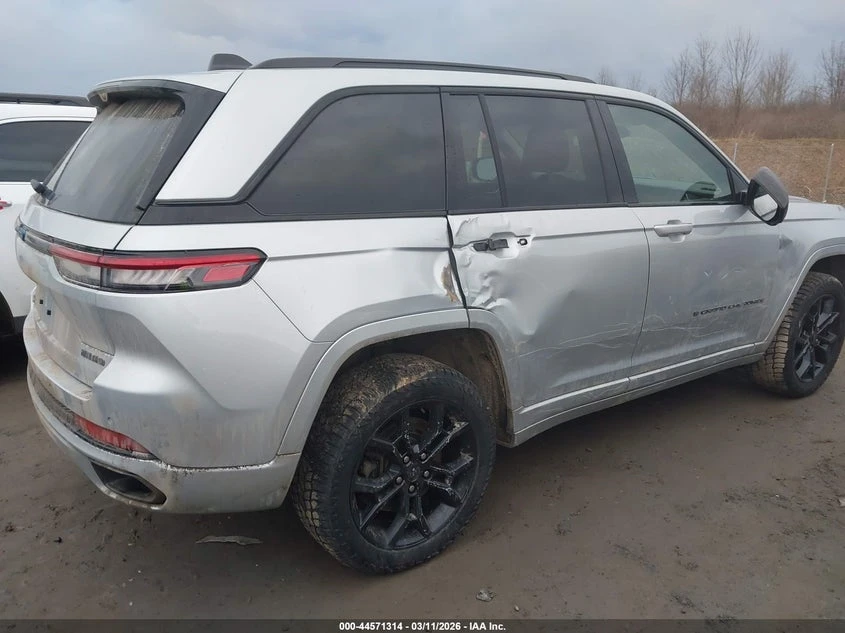 Jeep Grand cherokee 2.0l 4Xe 30Th Anniversary, снимка 4 - Автомобили и джипове - 54221477