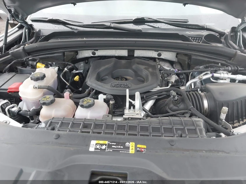 Jeep Grand cherokee 2.0l 4Xe 30Th Anniversary, снимка 10 - Автомобили и джипове - 54221477