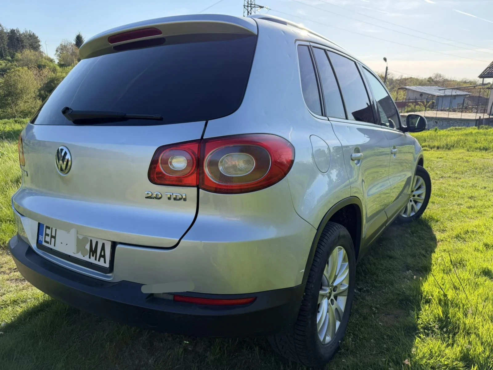 VW Tiguan 2.0 TDI 4 Motion, снимка 4 - Автомобили и джипове - 54322929