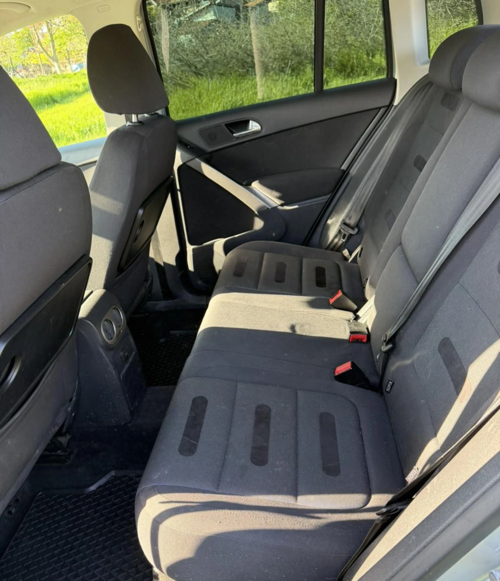 VW Tiguan 2.0 TDI 4 Motion, снимка 6 - Автомобили и джипове - 54322929