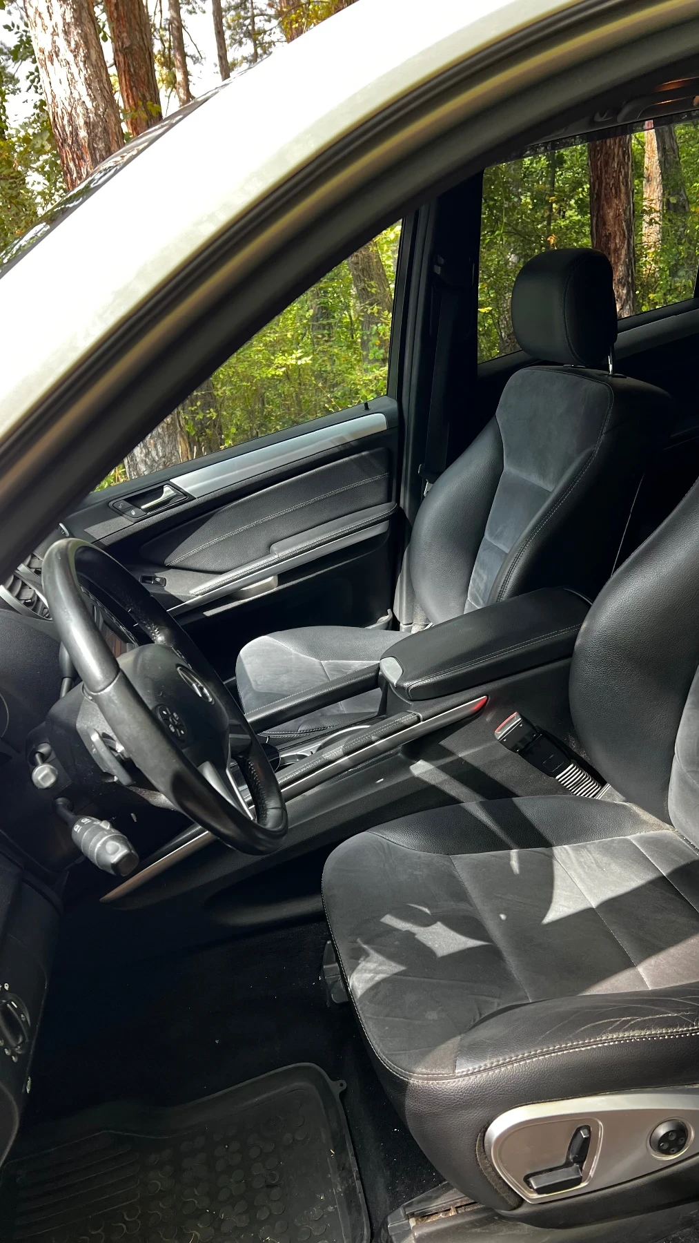 Mercedes-Benz ML 320, снимка 11 - Автомобили и джипове - 54361022