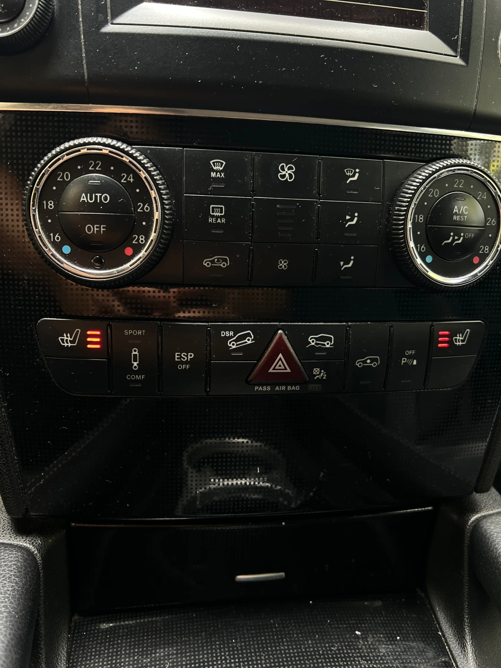 Mercedes-Benz ML 320, снимка 12 - Автомобили и джипове - 54361022