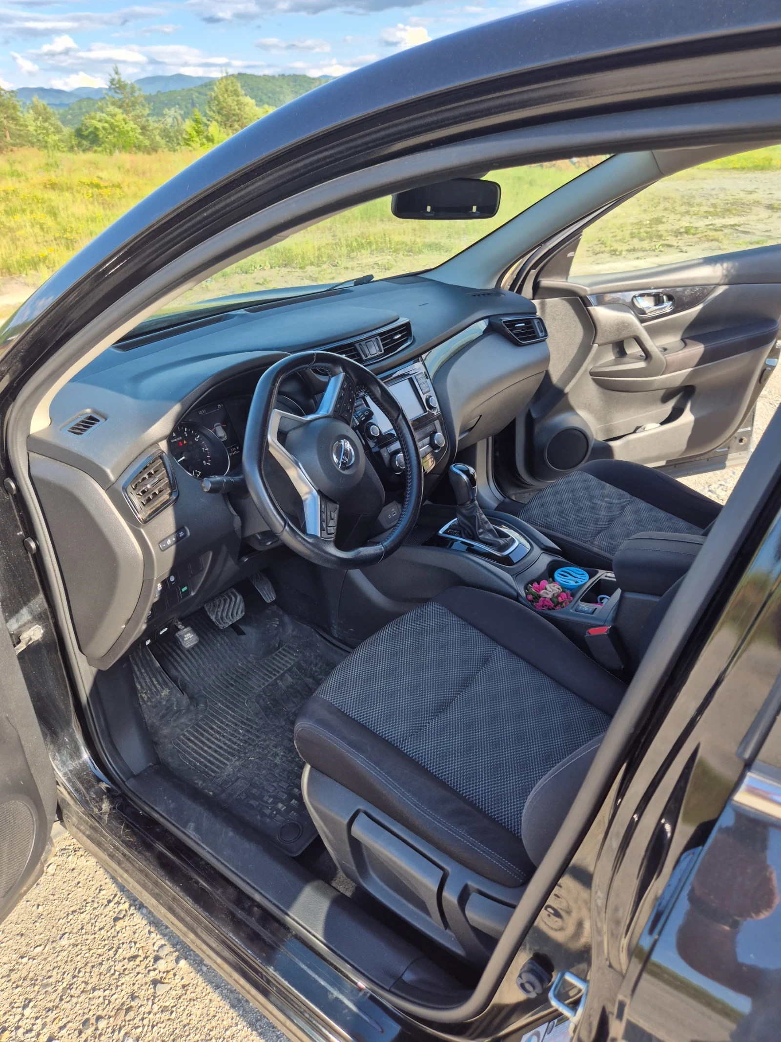 Nissan Qashqai Rogue Sport SV, снимка 7 - Автомобили и джипове - 54811563