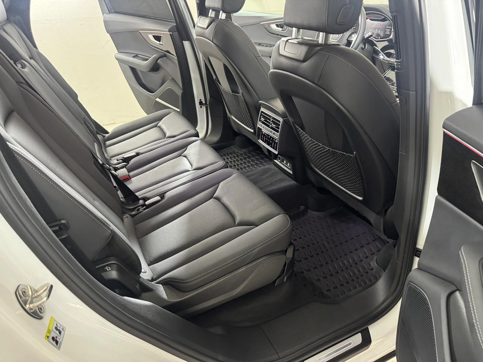 Audi Q7 55 TFSI ЧИСТО НОВ!!!, снимка 15 - Автомобили и джипове - 55320466
