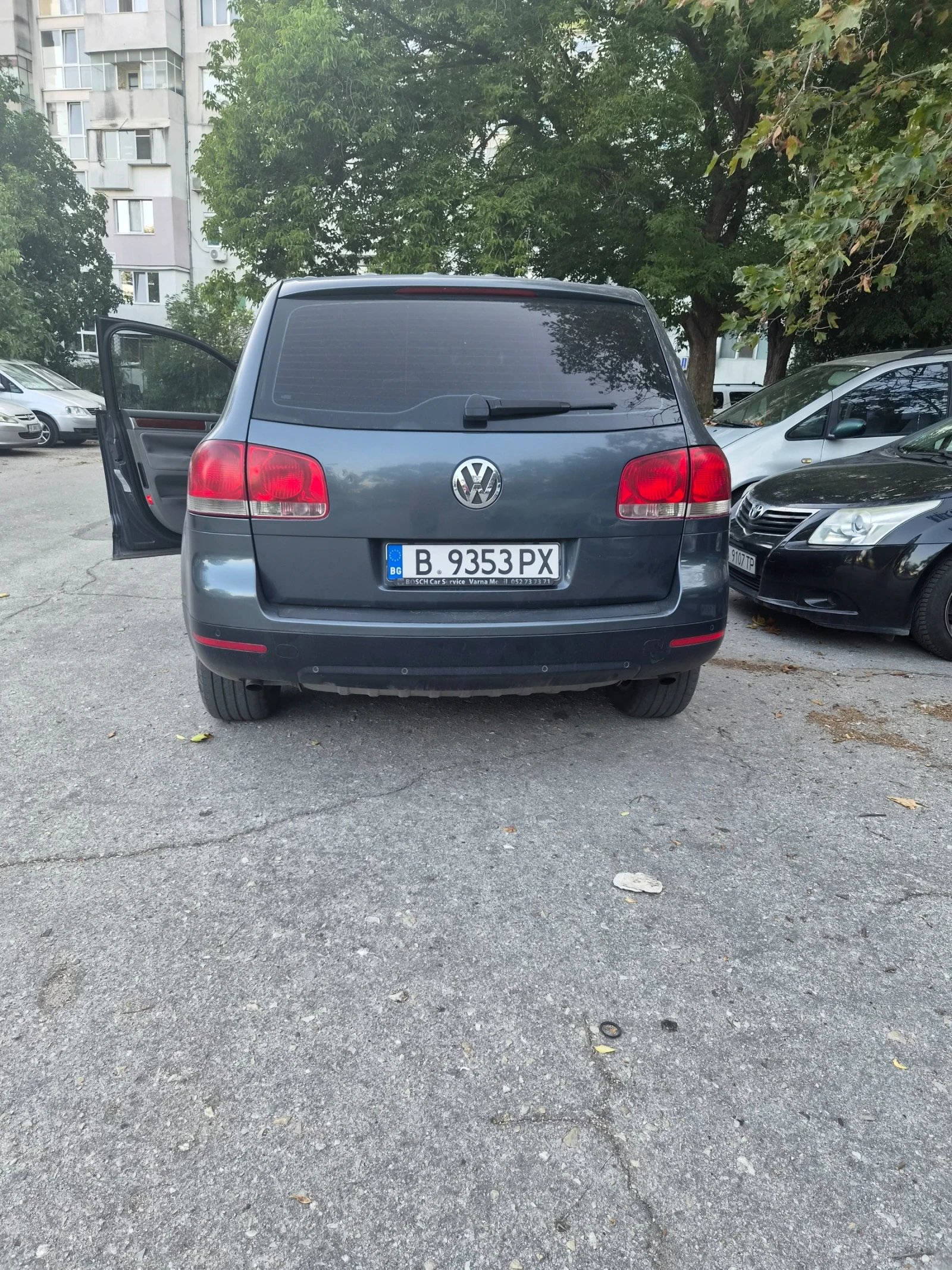 VW Touareg, снимка 5 - Автомобили и джипове - 55645711