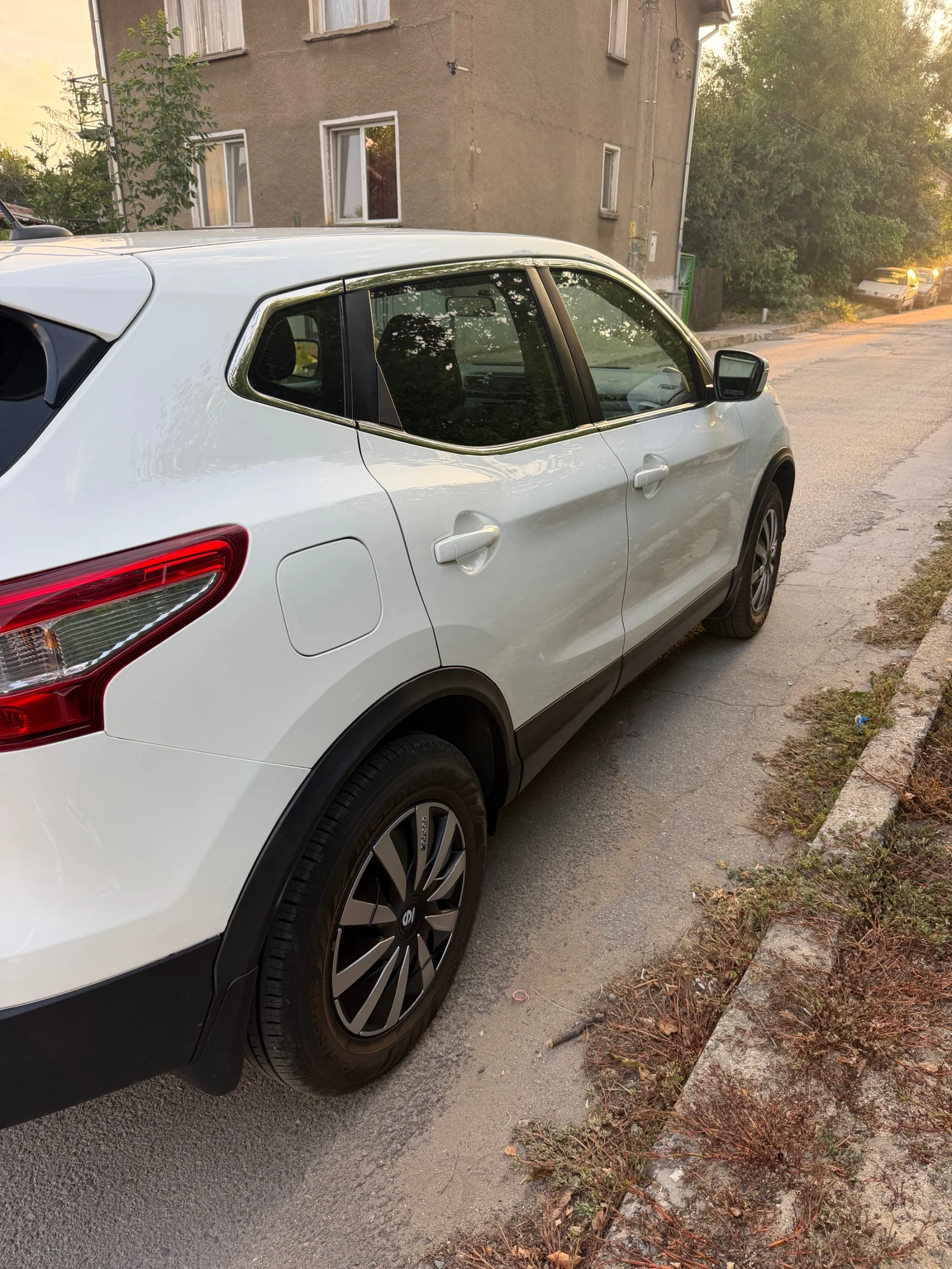 Nissan Qashqai Nissan Qashqai, снимка 4 - Автомобили и джипове - 55789680