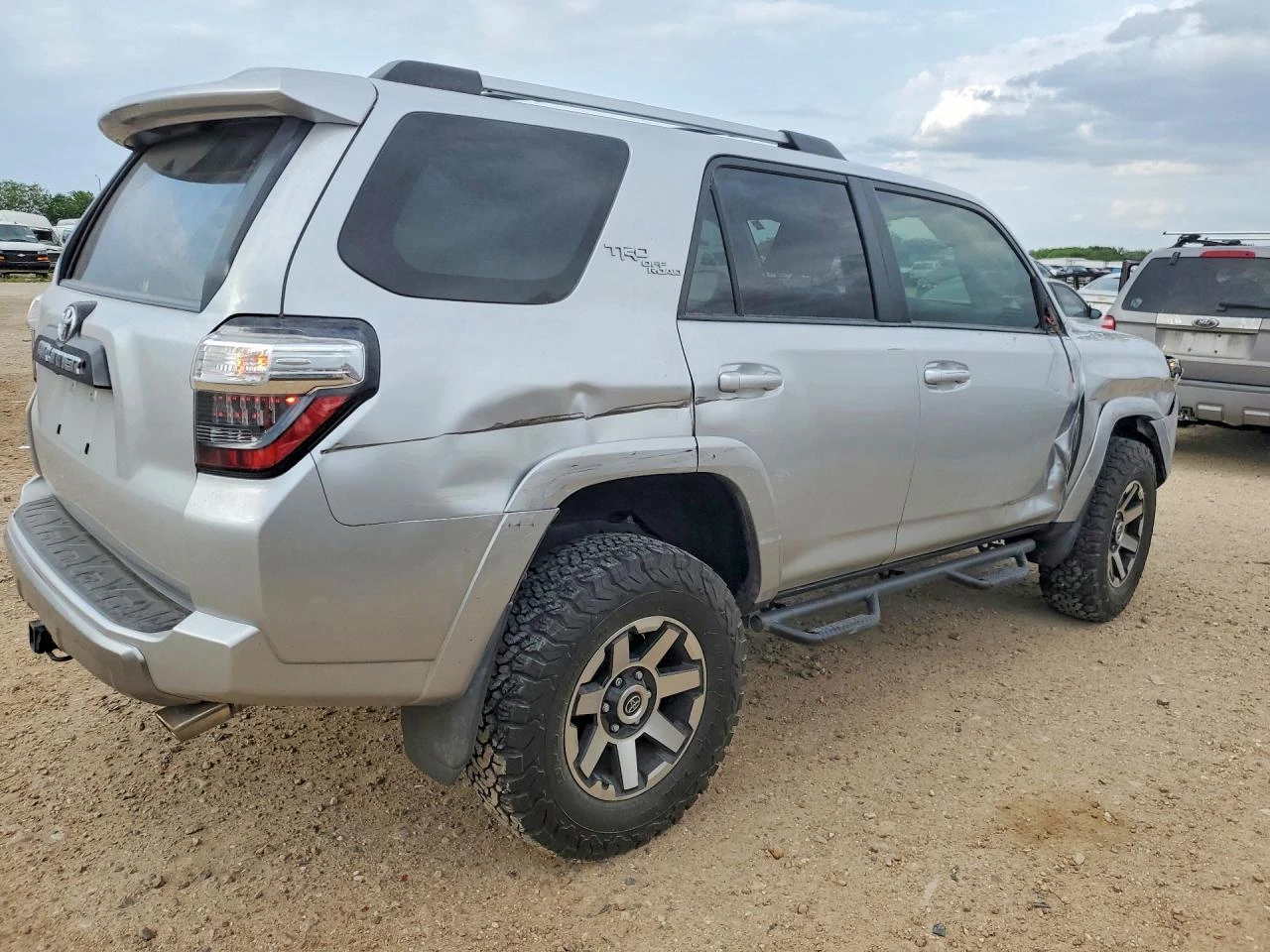 Toyota 4runner 4.0l Trd Off-Road Premium, снимка 3 - Автомобили и джипове - 55878704