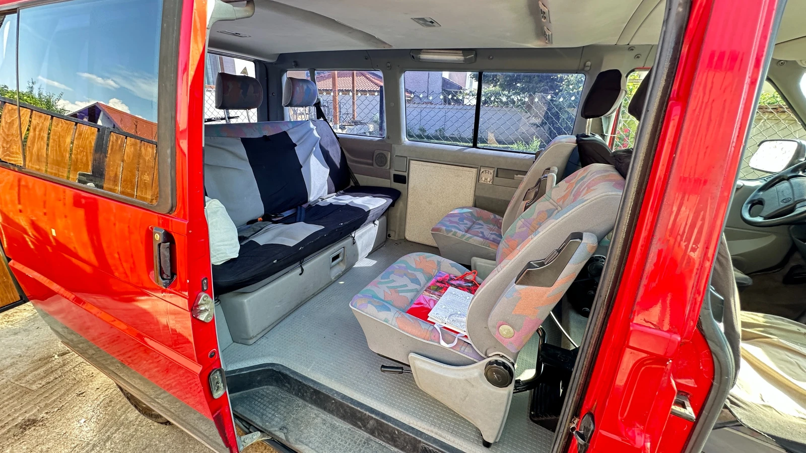 VW Caravelle  - изображение 8