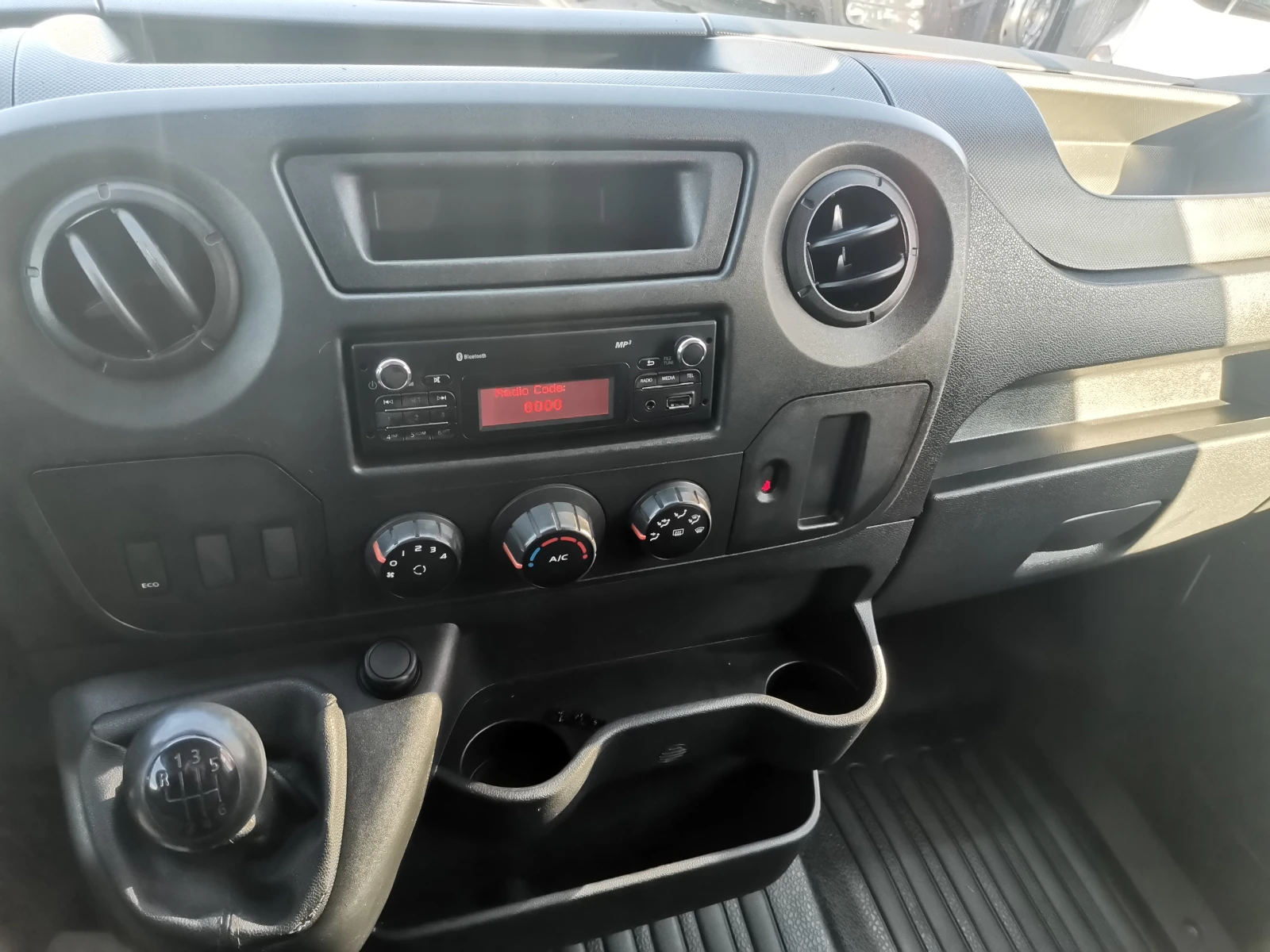 Renault Master 2.3 DCI - изображение 9