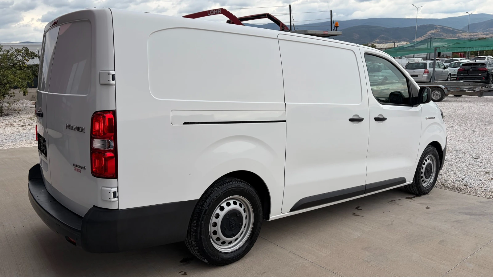 Toyota Proace Max 75kWh, снимка 4 - Бусове и автобуси - 56281780