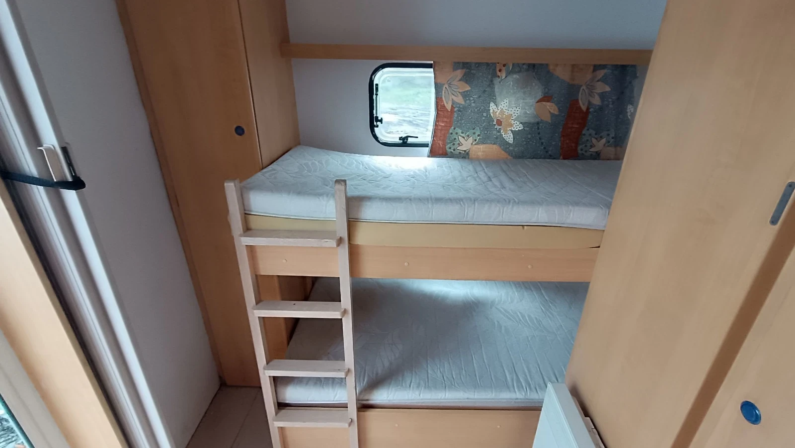Каравана Caravelair 520 с форселт  - изображение 10