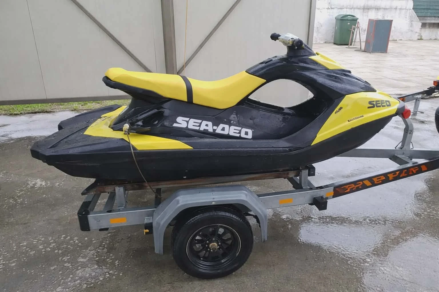 Джет Bombardier Sea Doo, снимка 3 - Воден транспорт - 55976946