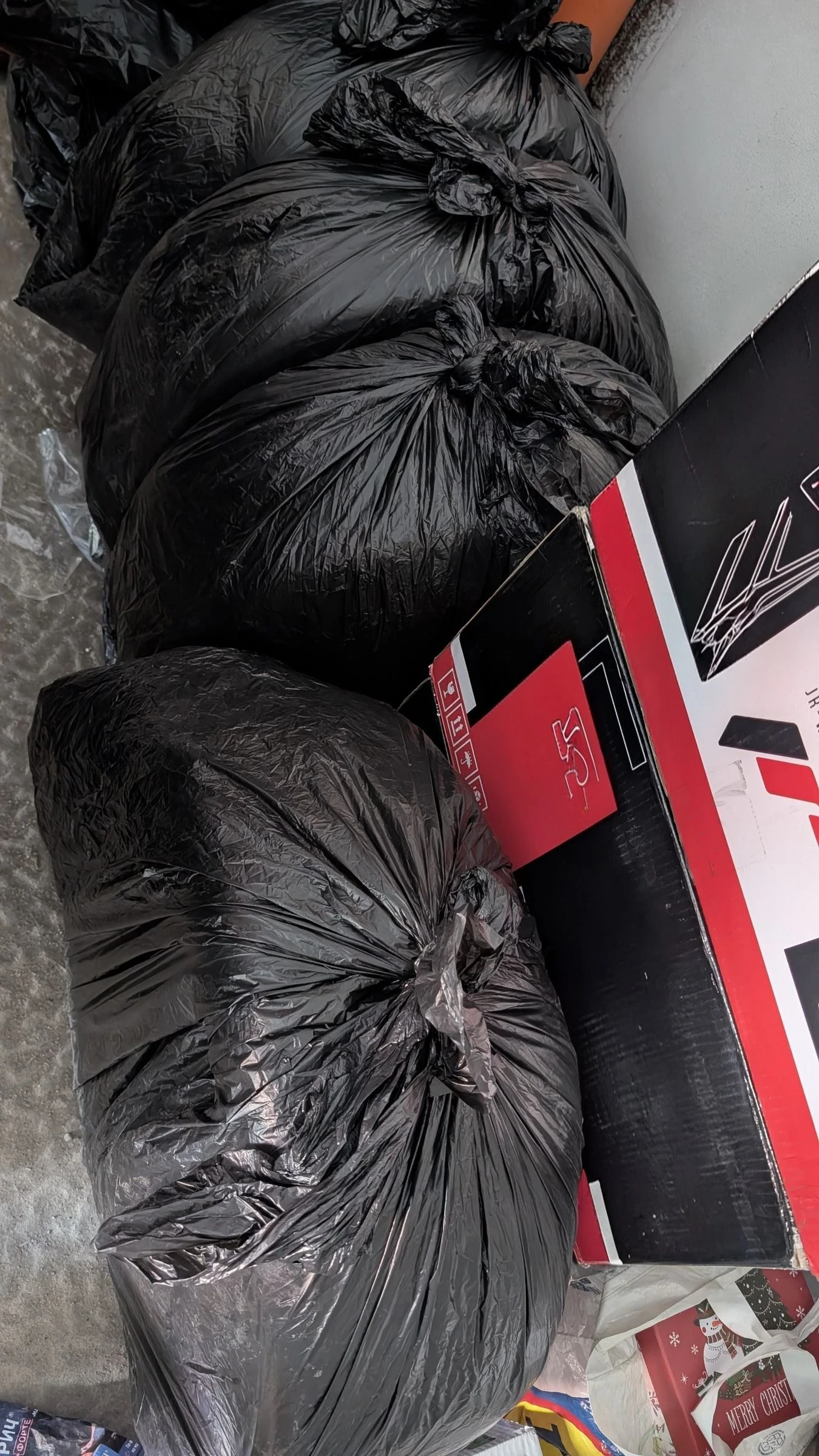 Гуми Летни 235/45R18, снимка 10 - Гуми и джанти - 53770800