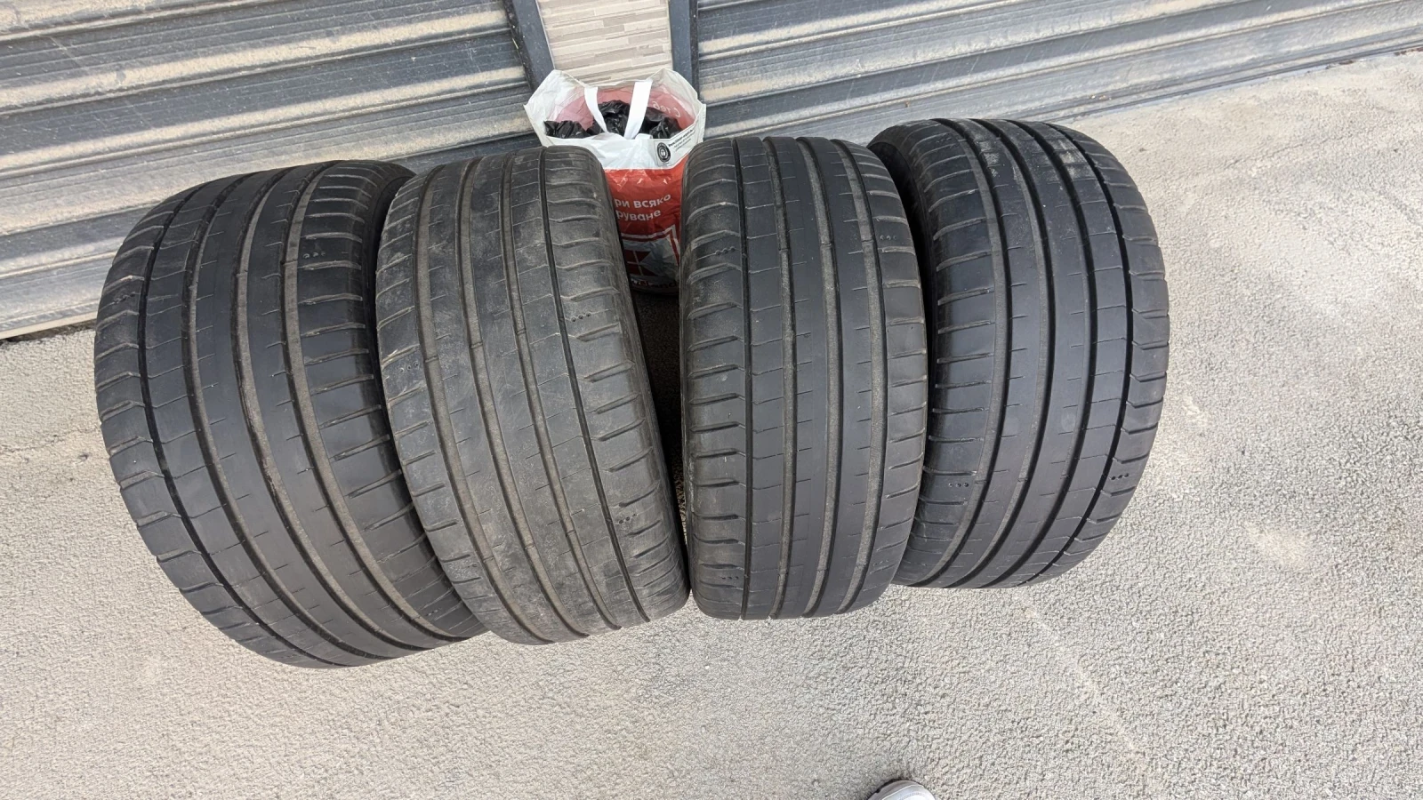 Гуми Летни 235/45R18