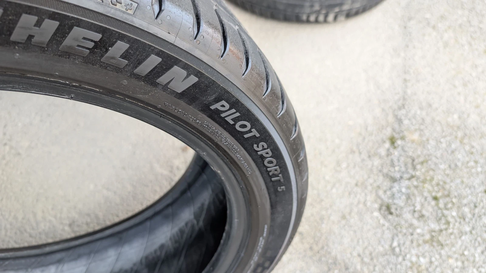 Гуми Летни 235/45R18, снимка 9 - Гуми и джанти - 53770800