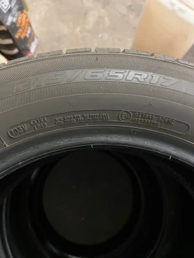 Гуми Летни 215/65R17, снимка 2 - Гуми и джанти - 47626387