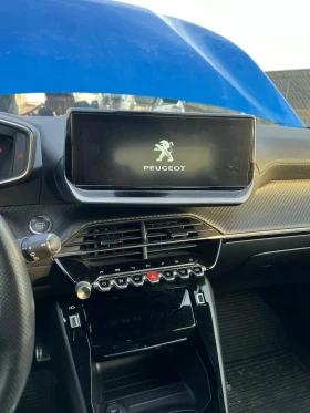 Peugeot 208 1.2 GT, снимка 8