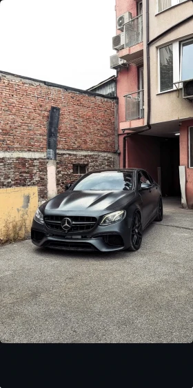 Mercedes-Benz E 63 AMG S, снимка 1