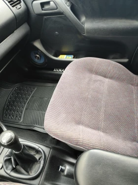 VW Golf 1.6 101 - 1300 € / 2542.58 лв. - 73706532 6