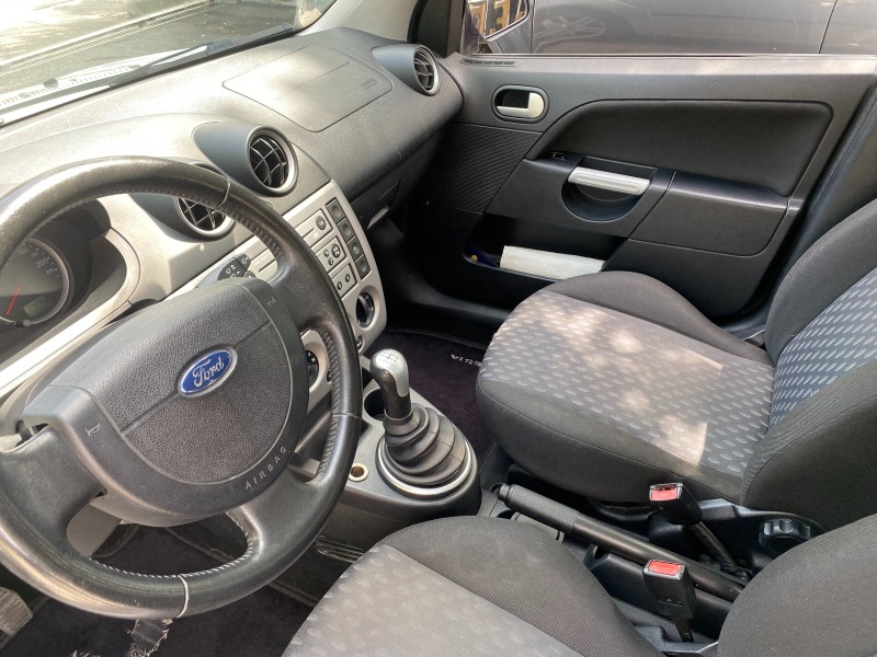 Ford Fiesta, снимка 7 - Автомобили и джипове - 45984952