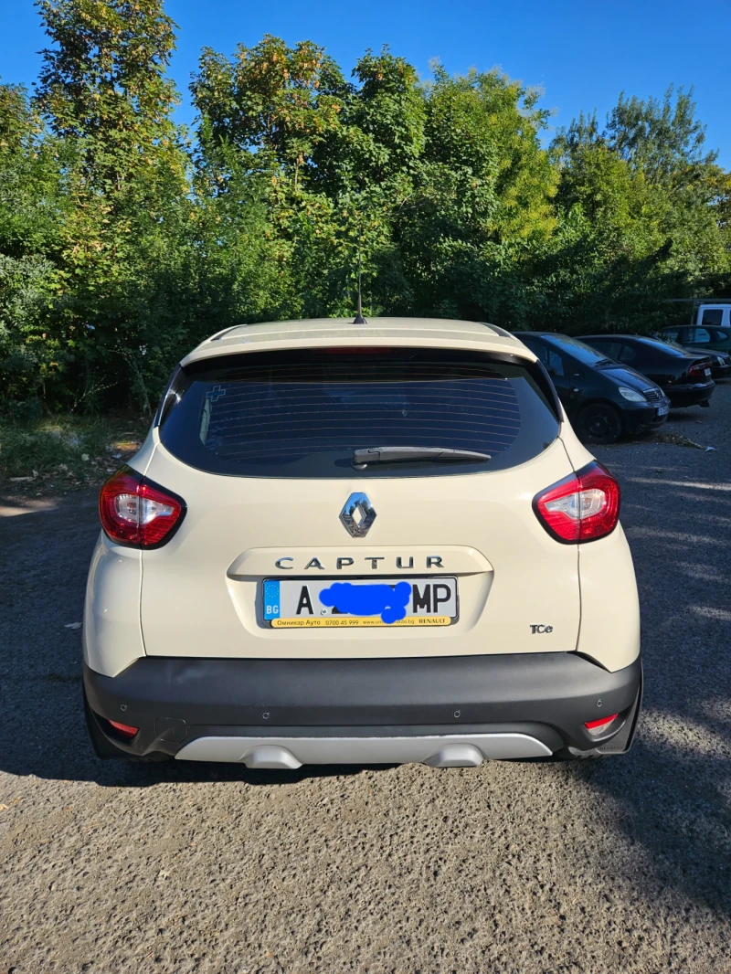 Renault Captur, снимка 17 - Автомобили и джипове - 46811350