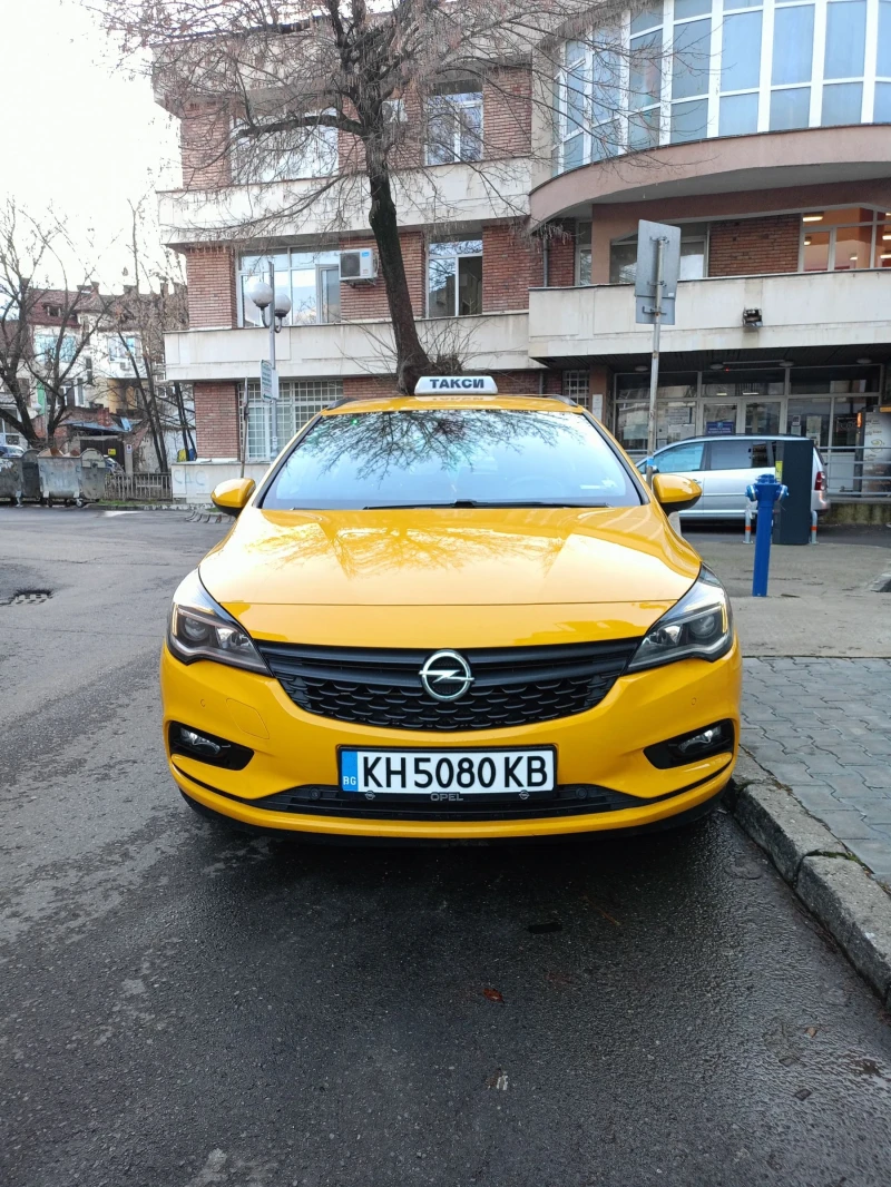 Opel Astra 1.6 cdti, снимка 1 - Автомобили и джипове - 48283623