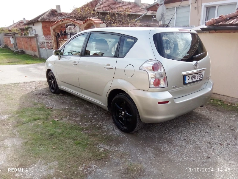 Toyota Verso D4D, снимка 4 - Автомобили и джипове - 48383369