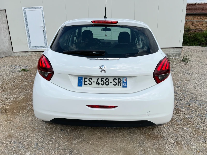 Peugeot 208 1.6 BlueHDI, снимка 3 - Автомобили и джипове - 52605447