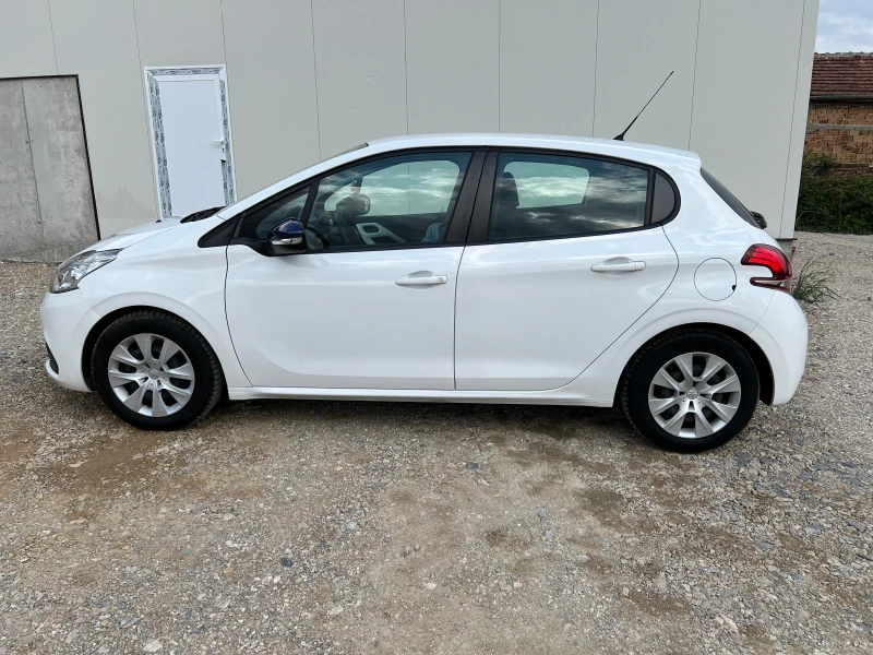 Peugeot 208 1.6 BlueHDI, снимка 4 - Автомобили и джипове - 52605447