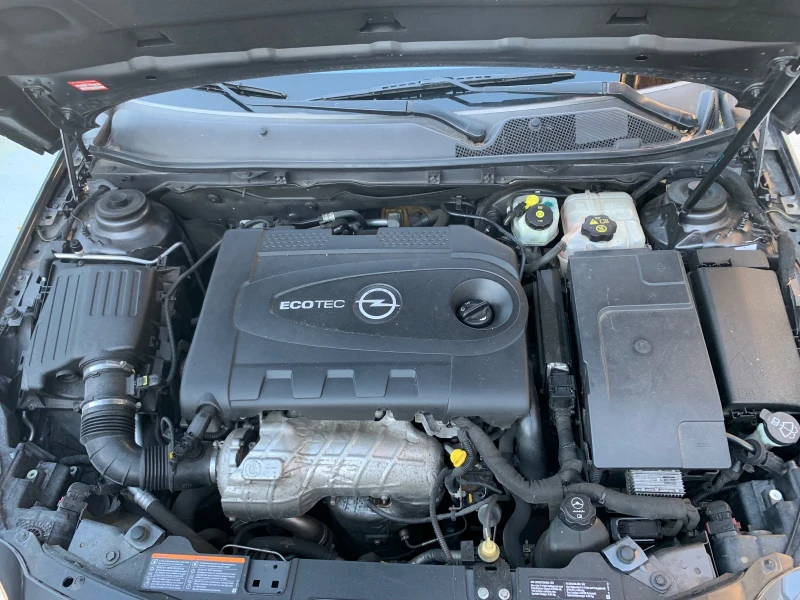 Opel Insignia 2.0CDTI , снимка 11 - Автомобили и джипове - 50825707