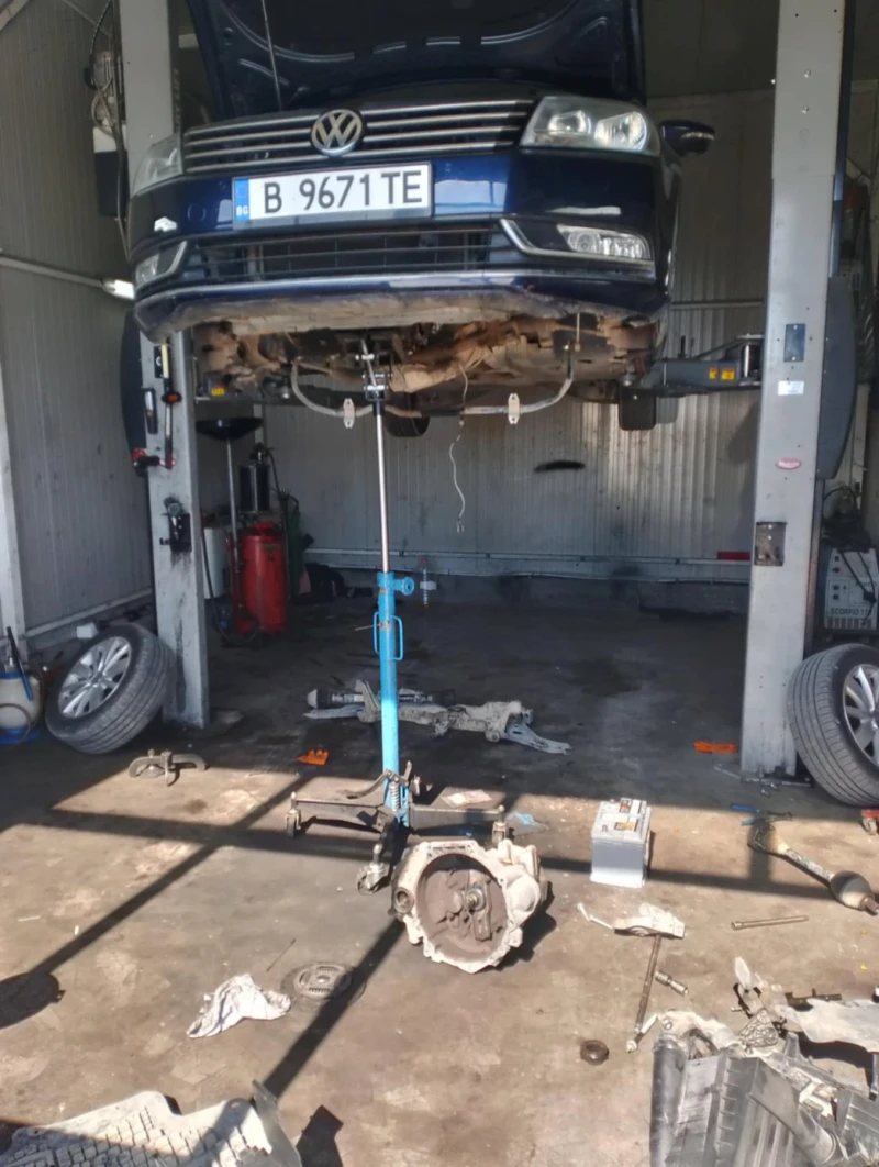 VW Passat, снимка 9 - Автомобили и джипове - 52672836