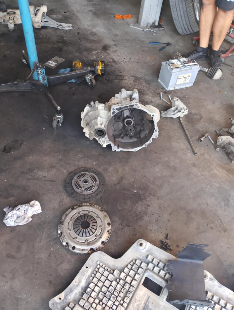 VW Passat, снимка 10 - Автомобили и джипове - 52672836