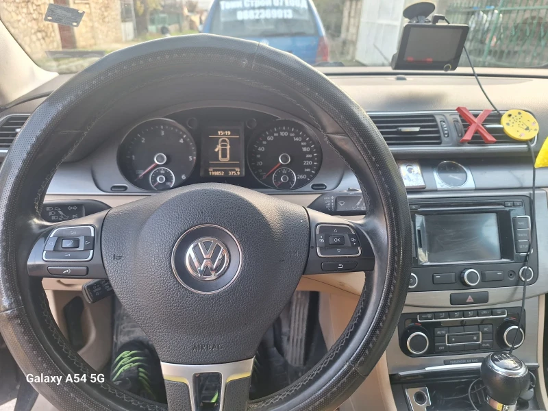 VW Passat, снимка 3 - Автомобили и джипове - 52672836