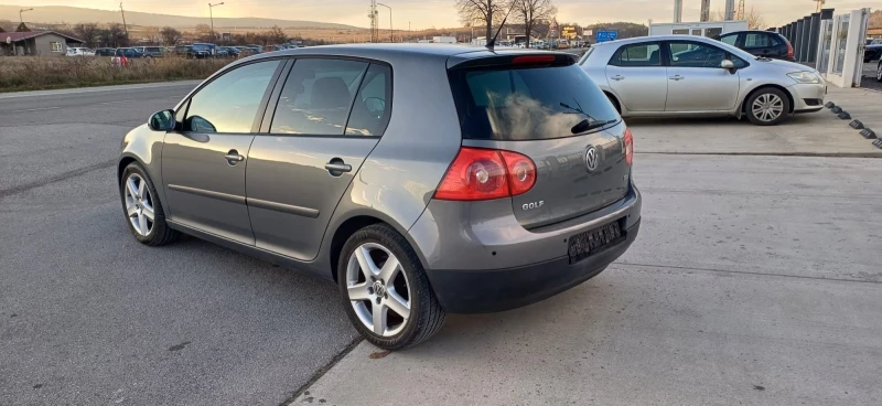 VW Golf 1.9  TDI GT SPORT, снимка 7 - Автомобили и джипове - 52833330