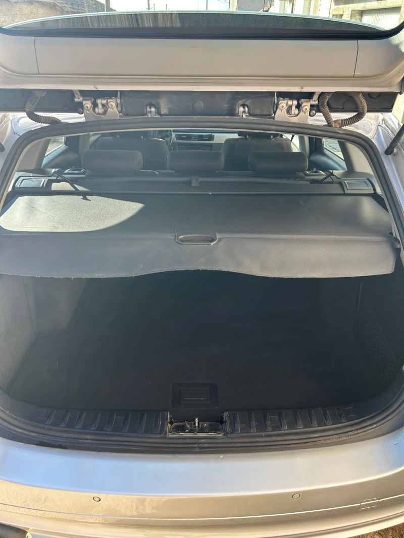 BMW 320 E91, снимка 10 - Автомобили и джипове - 53152323