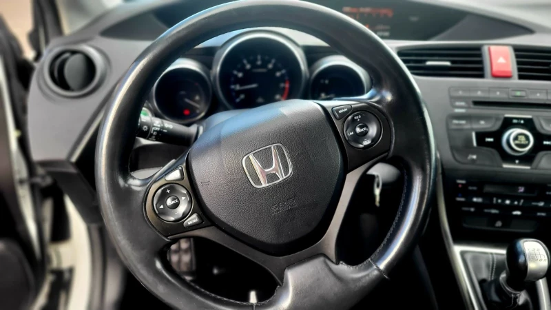 Honda Civic 1.8 спорт 142кс., снимка 14 - Автомобили и джипове - 53437003