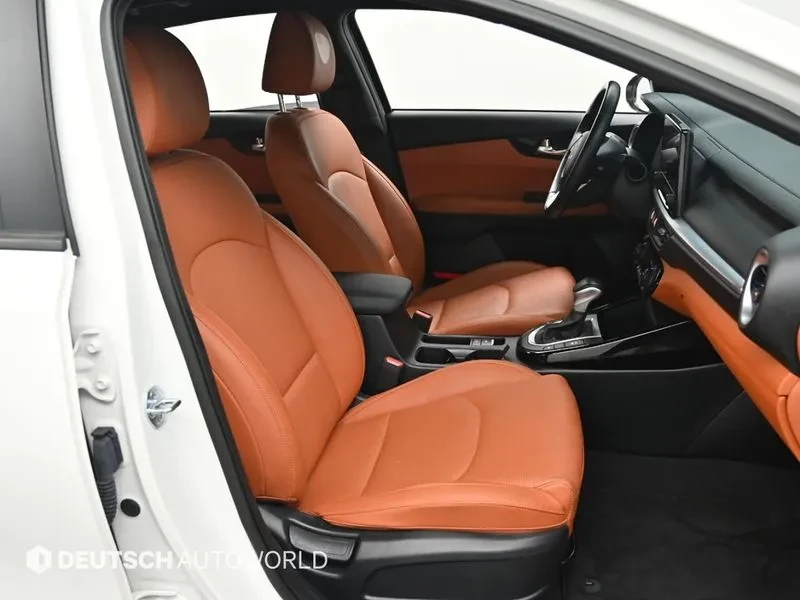 Kia K3 1.6 Prestige, снимка 10 - Автомобили и джипове - 55886996