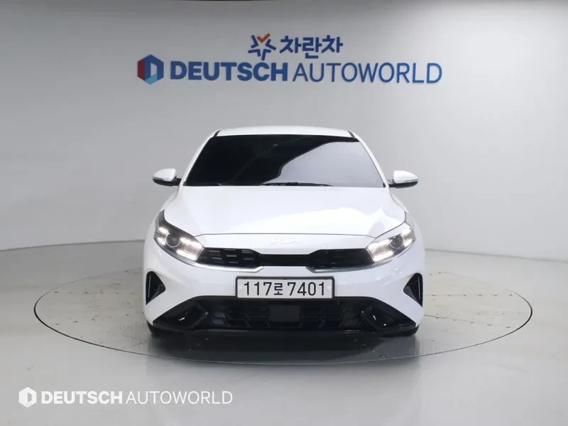 Kia K3 1.6 Prestige, снимка 3 - Автомобили и джипове - 55886996